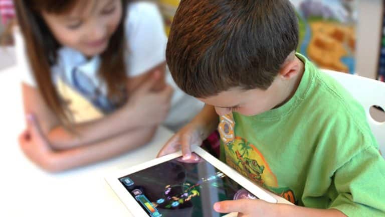 Play and Learn: Educational Aspects of Online Games for Novice Players Play and Learn Educational Aspects of Online Games for Novice Players