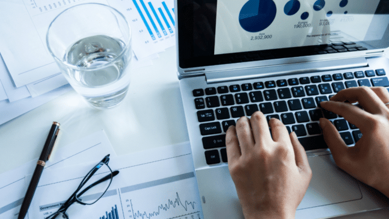 Agility in the Age of Data: Ad Hoc Reporting for Success Agility in the Age of Data Ad Hoc Reporting for Success