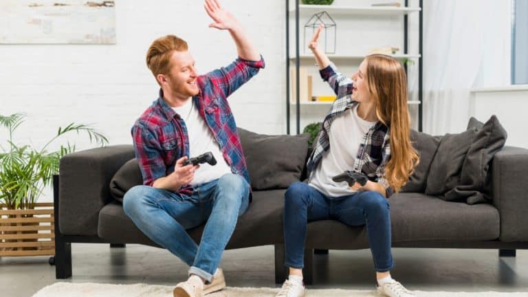 Powering Play: The Role of AI in Enhancing Online Gaming Experiences Powering Play The Role of AI in Enhancing Online Gaming Experiences