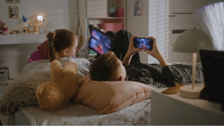 Mobile-First Online Game: Optimized Gaming for On-the-Go Players Mobile-First Online Game: Optimized Gaming for On-the-Go Players