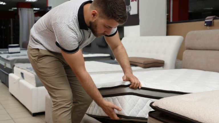 The Ultimate Guide to Choosing the Right Mattress for a Perfect Night’s Sleep The Ultimate Guide to Choosing the Right Mattress for a Perfect Night’s Sleep
